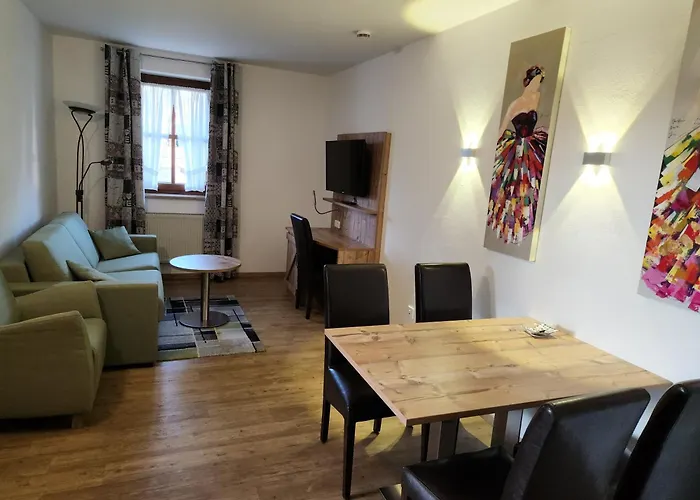 Landgasthof Hummel Hotel *