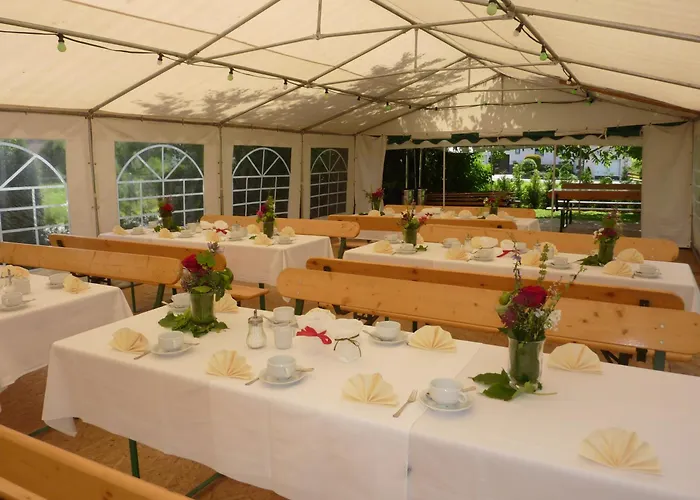 Landgasthof Hummel Hotel *
