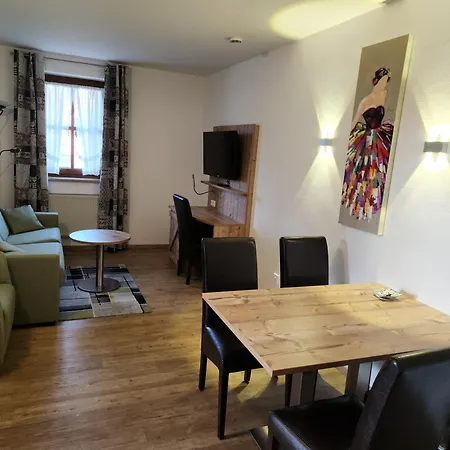 Landgasthof Hummel Hotel *