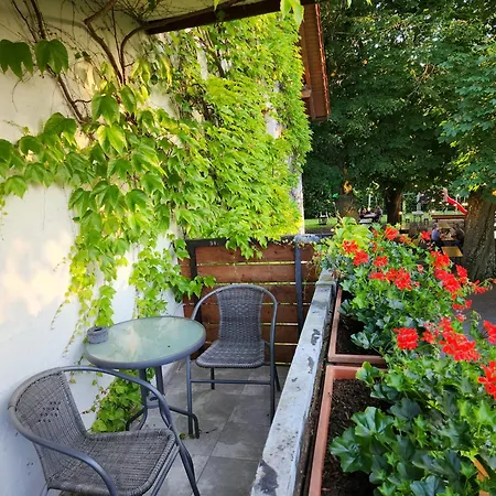 Landgasthof Hummel Hotel *